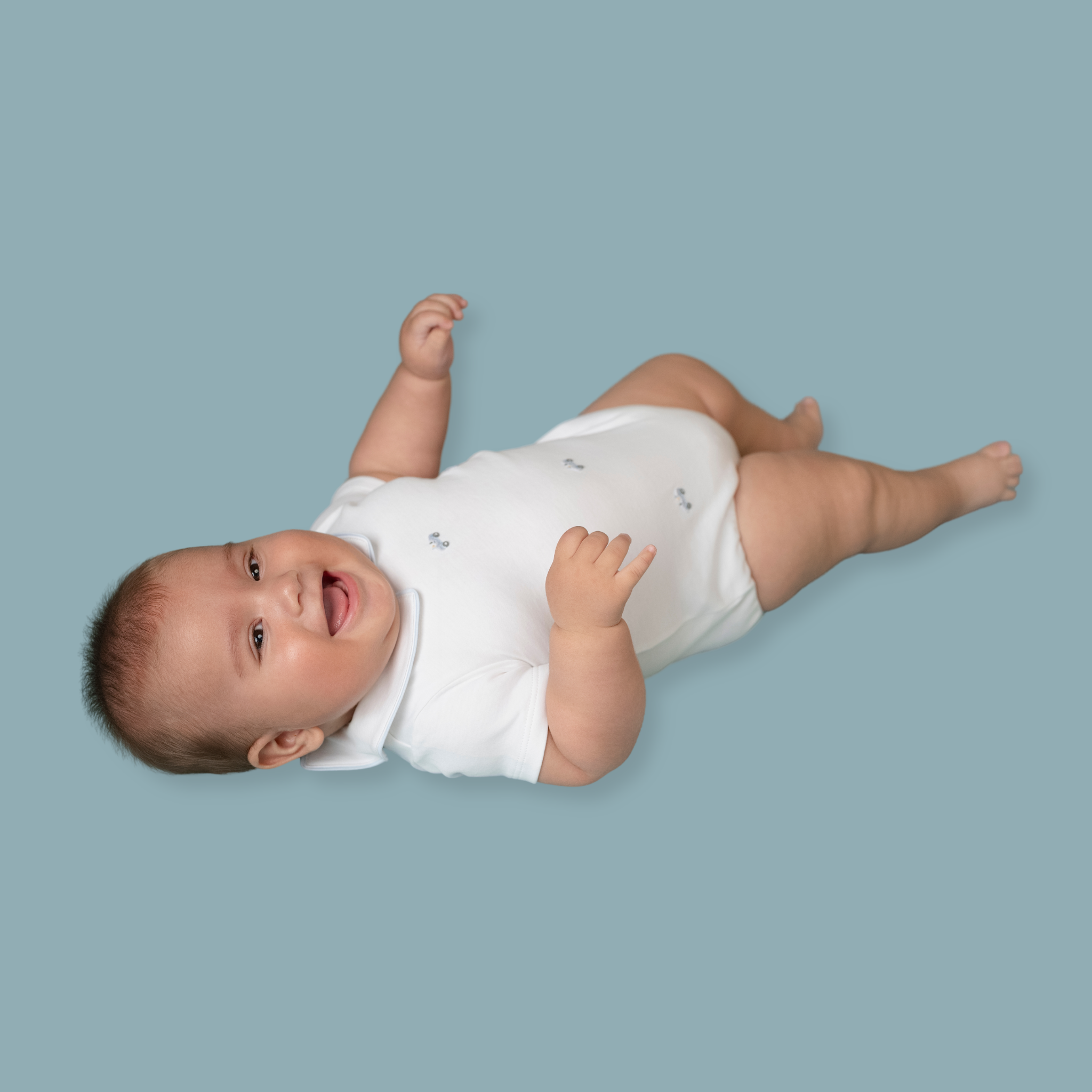 CARS HAND EMBROIDERED BUBBLE